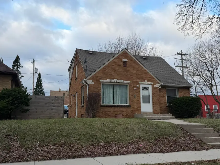 2657 N 52nd St, Milwaukee, WI 53210 - #3