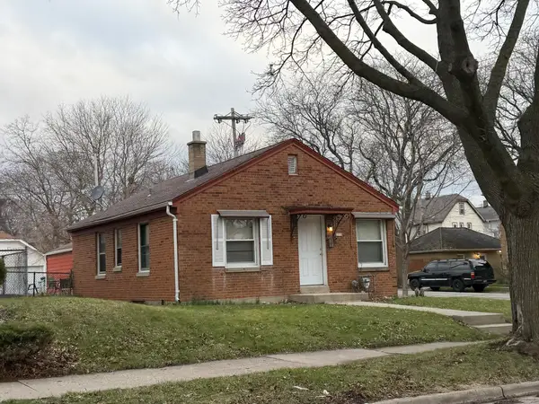 2779 N 51st St, Milwaukee, WI 53210