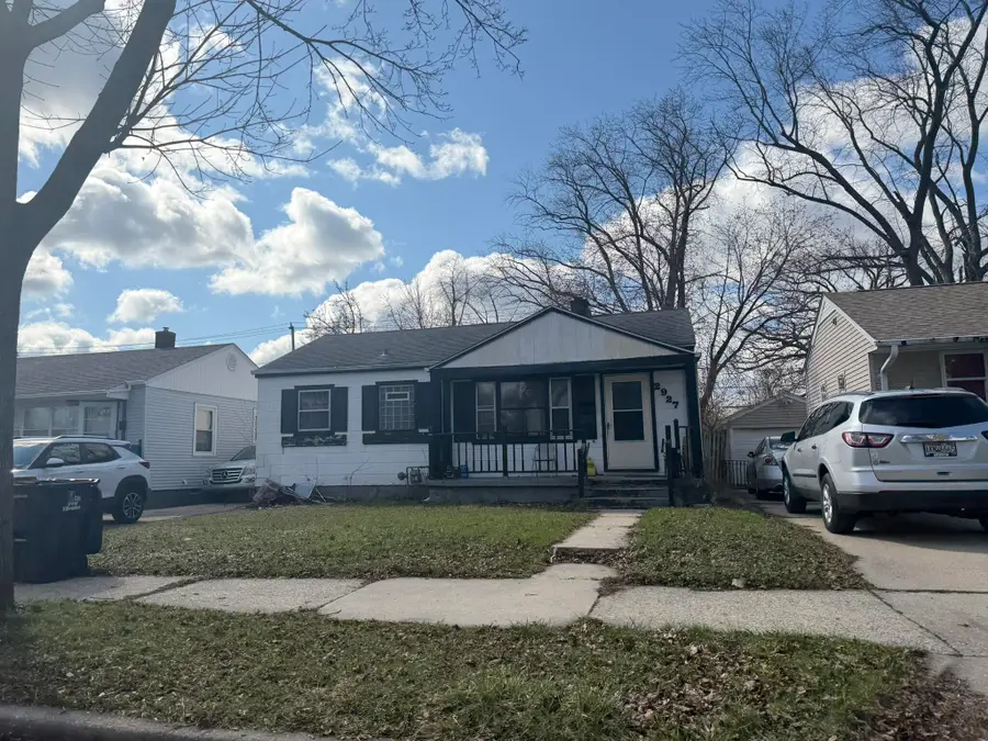 2927 W Carmen Ave, Milwaukee, WI 53209 - #3