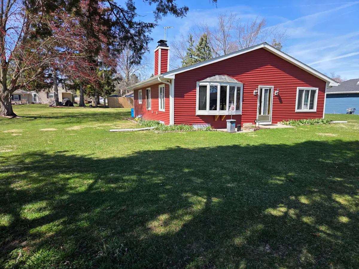 2817 Jones St, Delavan, WI 53115 - #1