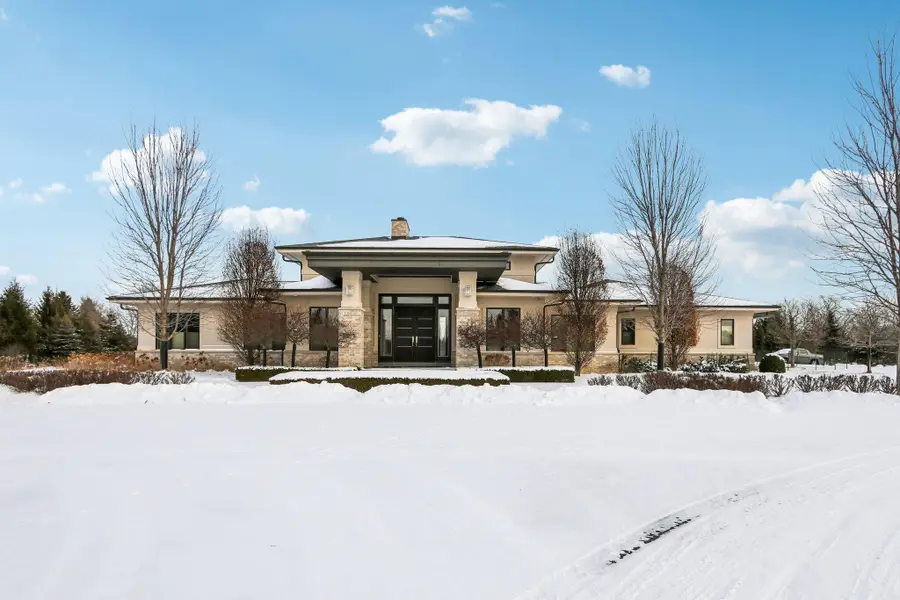 14 White Tail Ln, Oconomowoc, WI 53066 - #2