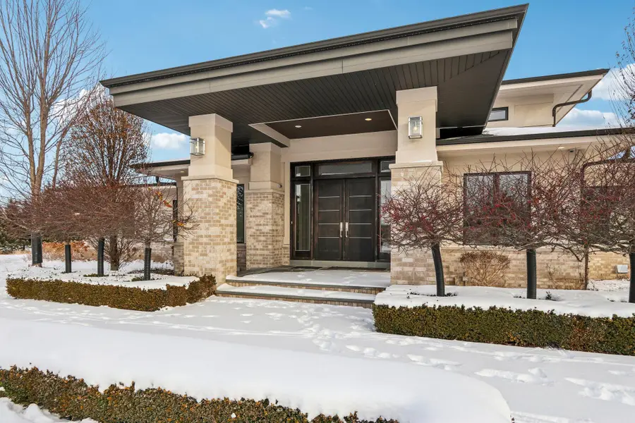 14 White Tail Ln, Oconomowoc, WI 53066 - #3