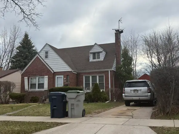5444 N 52nd St, Milwaukee, WI 53218