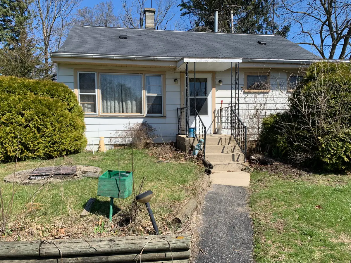 23514 124th St, Trevor, WI 53179 - #1