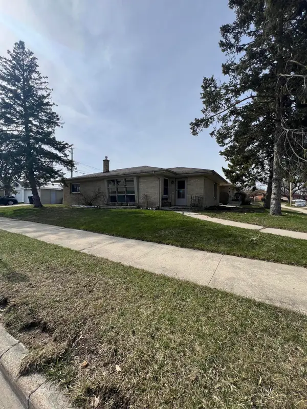 1854 Jupiter Ave, Racine, WI 53404