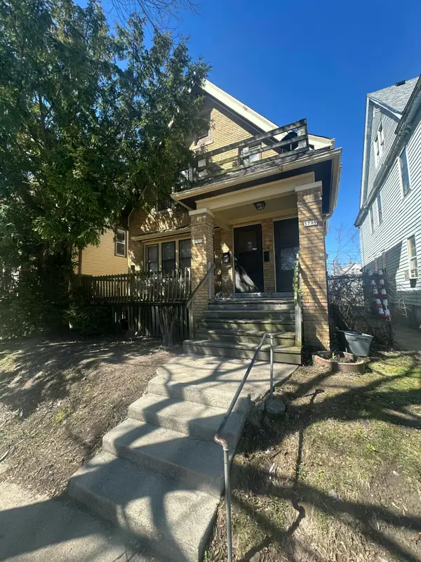 3717 N Port Washington Ave, Milwaukee, WI 53212