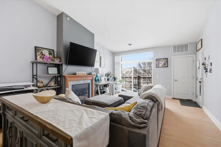 W206N16731 Blackberry Cir, Jackson, WI 53037 - #3