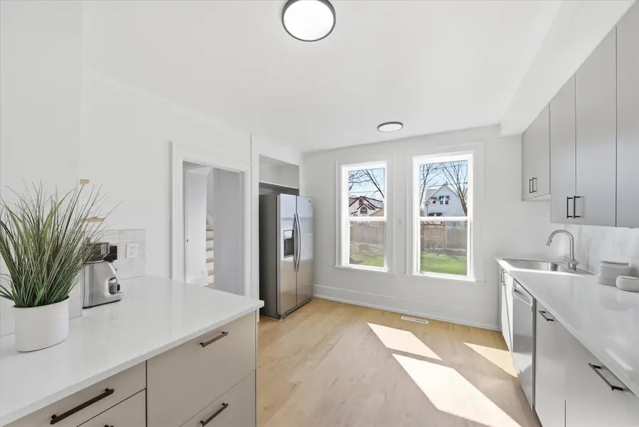 225 N 60th St, Milwaukee, WI 53213 - #3