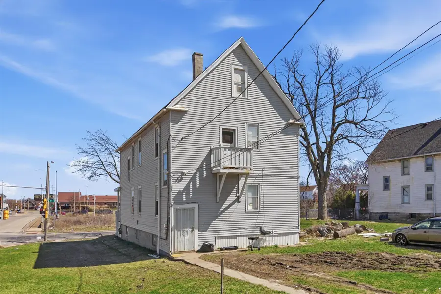 3459 N 8th St, Milwaukee, WI 53206 - #2