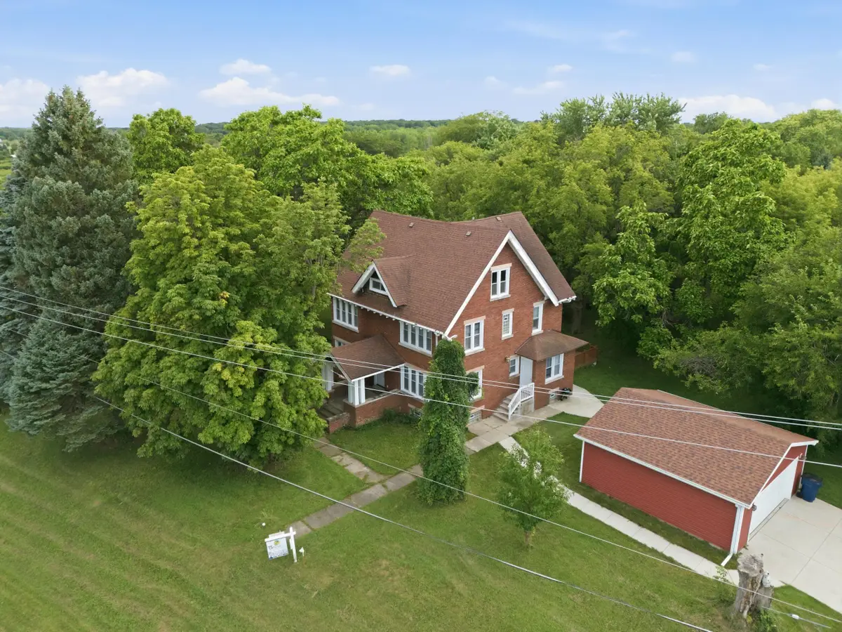 8051 N Granville Rd, Milwaukee, WI 53224 - #1