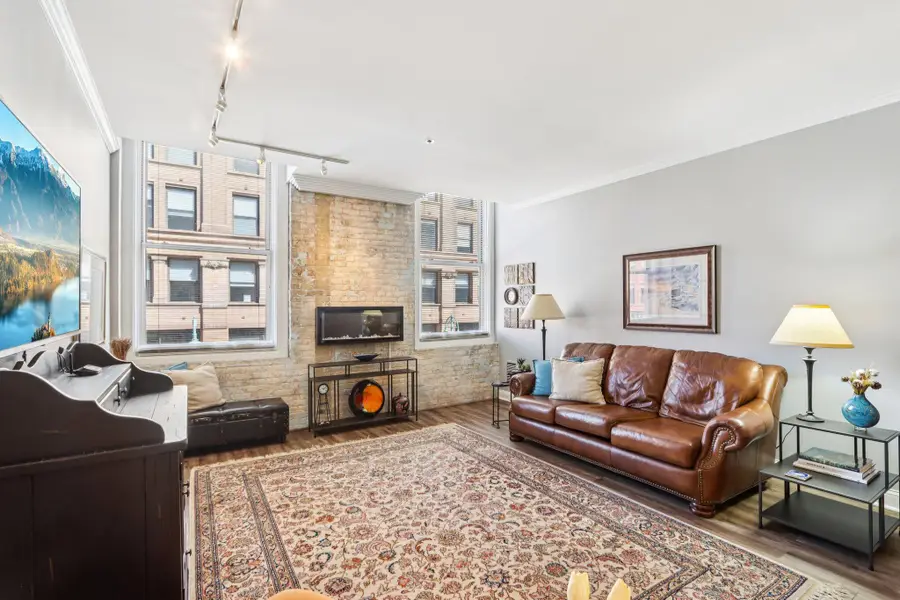 234 N Broadway, Milwaukee, WI 53202 - #3