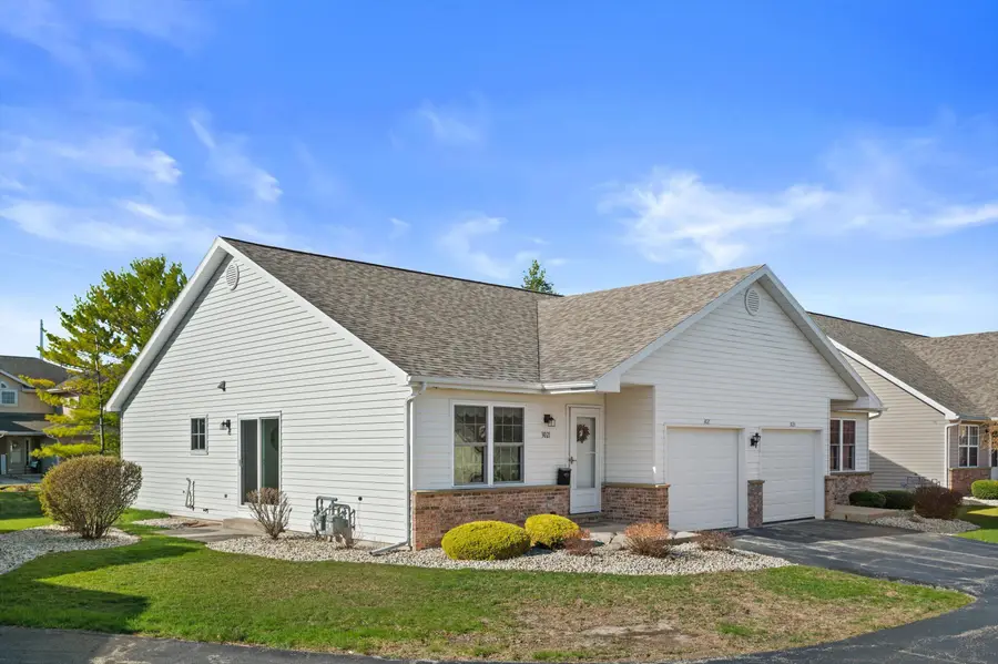 3021 25th St, Kenosha, WI 53144 - #2