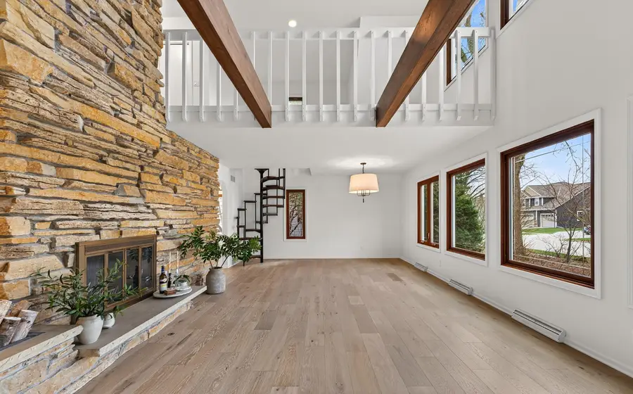 1908 Bobolink Ave, Grafton, WI 53024 - #2