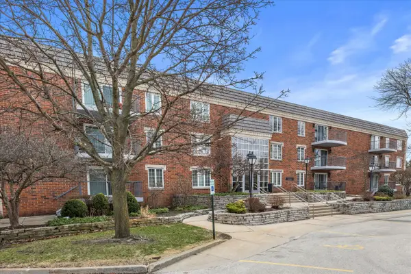 13335 Watertown Plank Rd, Elm Grove, WI 53122