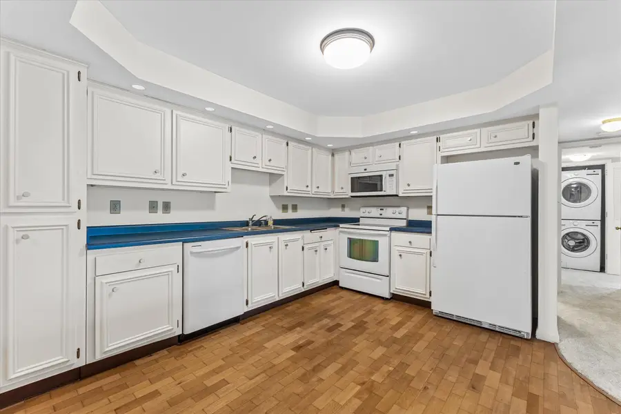 13335 Watertown Plank Rd, Elm Grove, WI 53122 - #2