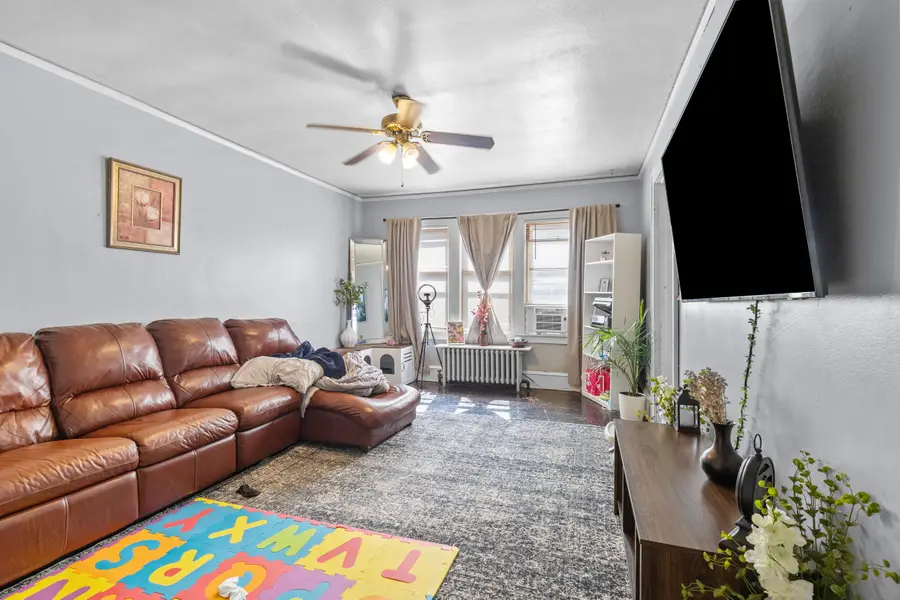 813 S Shea Ave, Milwaukee, WI 53215 - #3