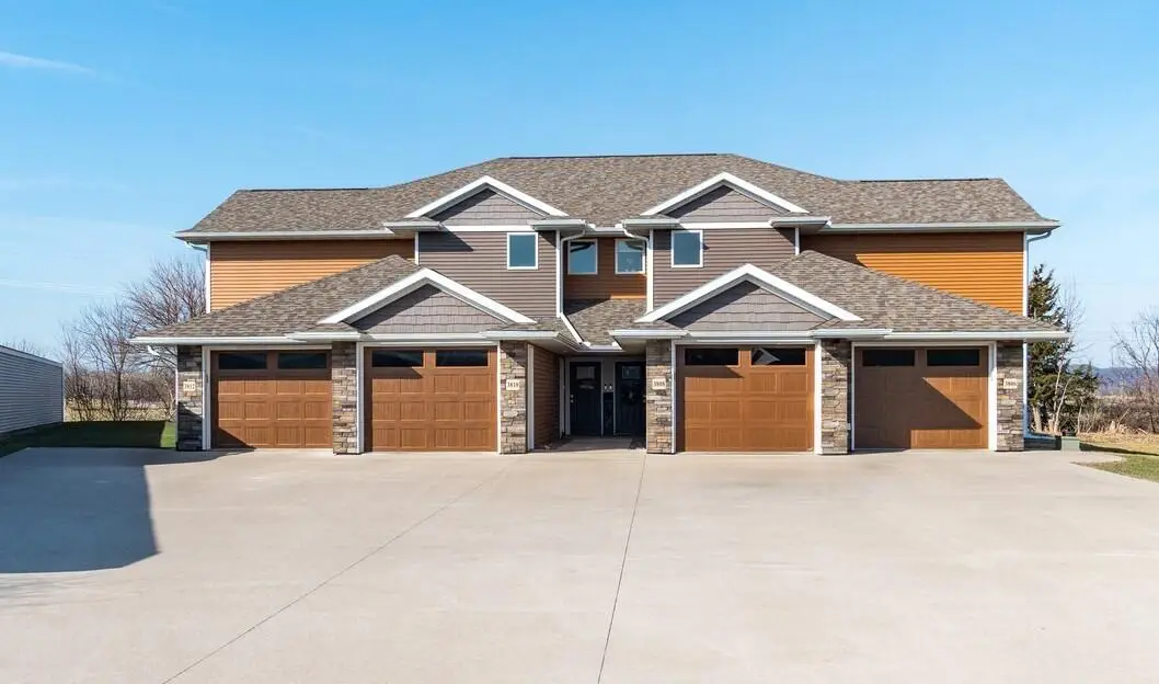 3810 Sunnyside Dr, La Crosse, WI 54601 - #1