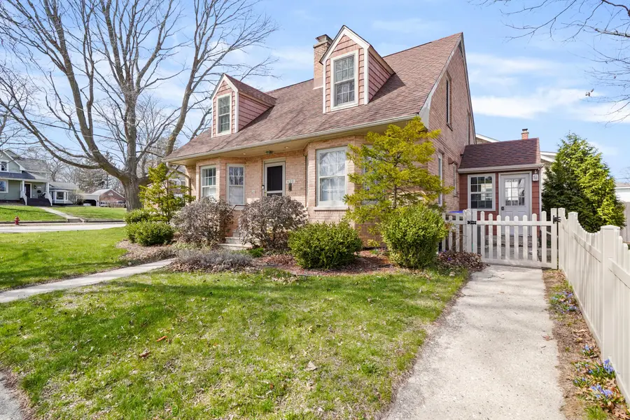 620 73rd St, Kenosha, WI 53143 - #2