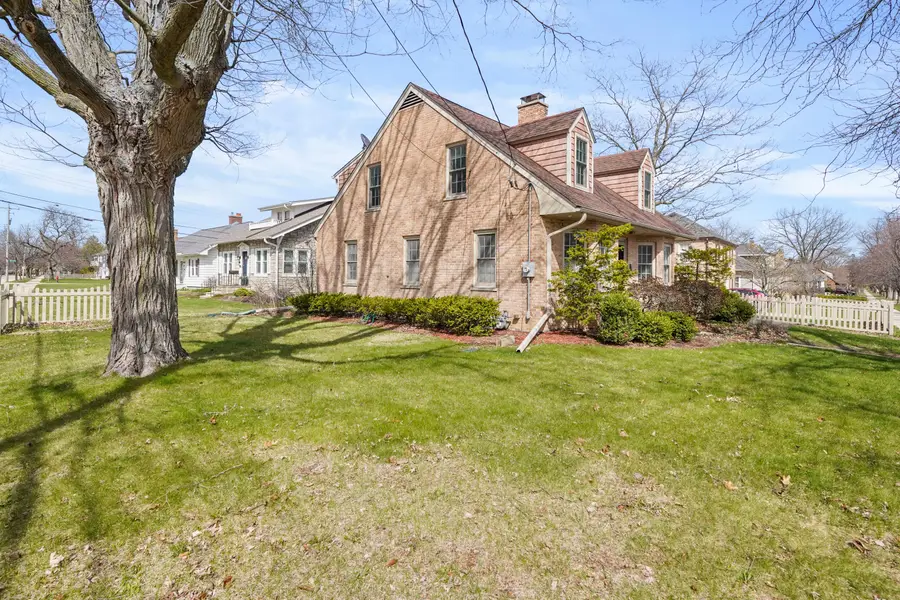 620 73rd St, Kenosha, WI 53143 - #3