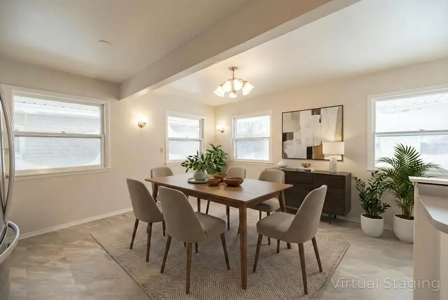 7629 W Thurston Cir, Milwaukee, WI 53218 - #3