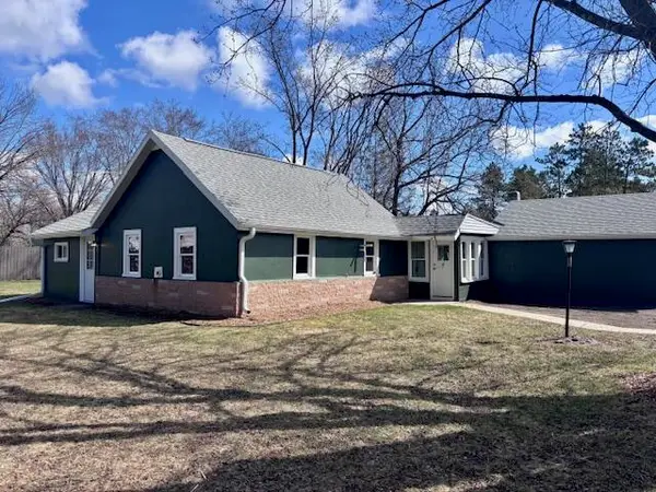 7454 Dellview Rd, Little Falls, WI 54656