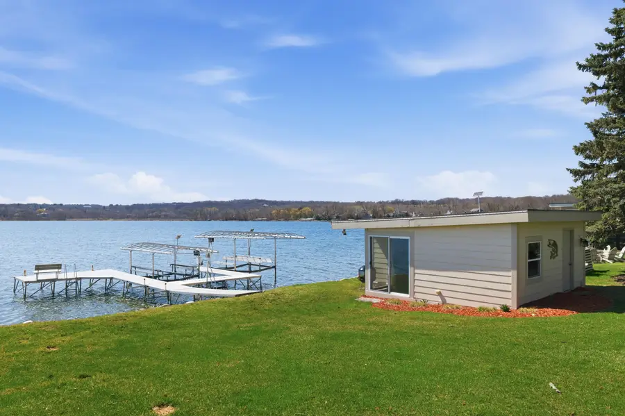 N26W30183 Maple Ave, Pewaukee, WI 53072 - #2