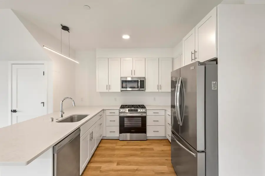 9378 S Alder Pl, Oak Creek, WI 53154 - #3