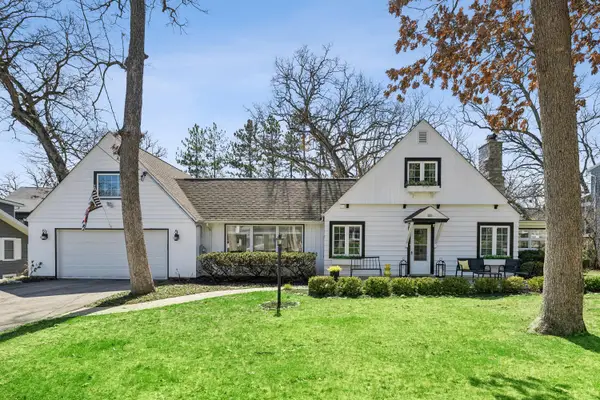 261 Waubun Dr, Fontana, WI 53125