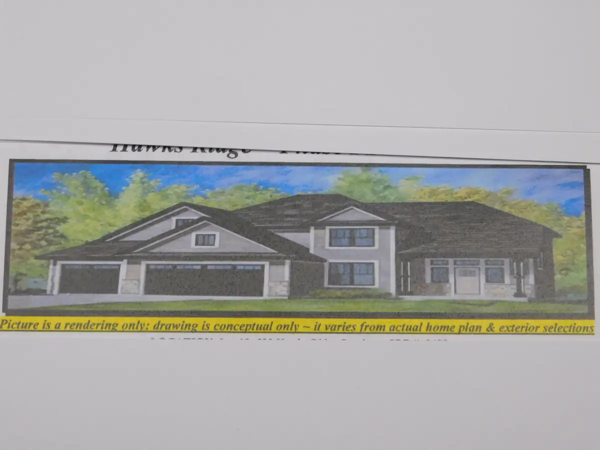 590 Hawks Ridge Rd, Grafton, WI 53024 - #1