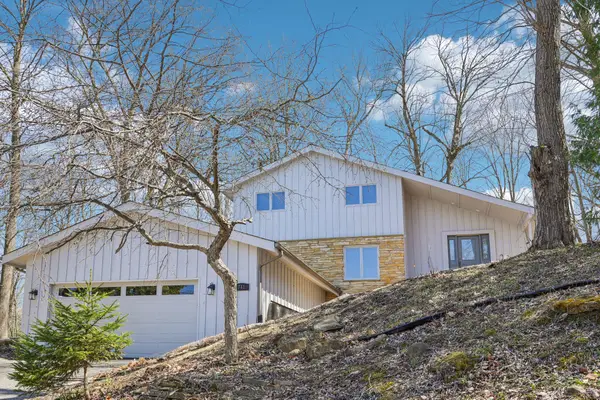 741 Summit Ct, West Bend, WI 53095