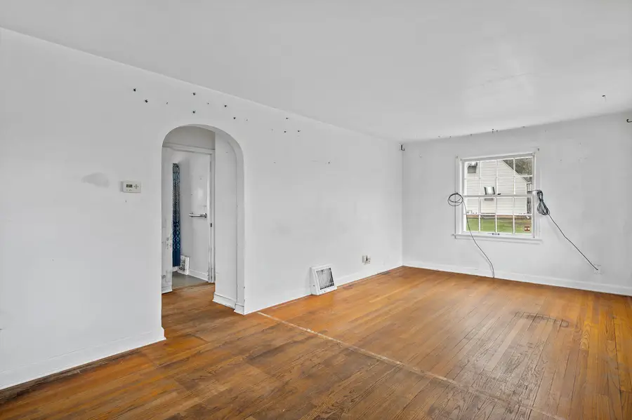 2815 S 91st St, West Allis, WI 53227 - #2