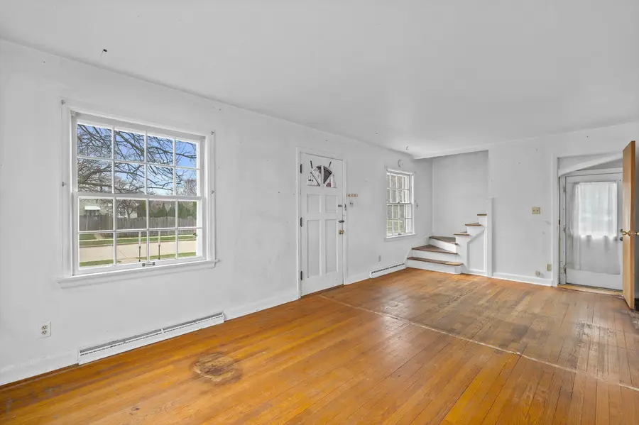 2815 S 91st St, West Allis, WI 53227 - #3