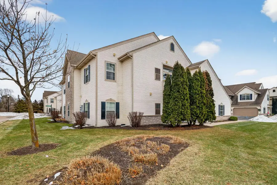 1052 Stratford Ct, Mount Pleasant, WI 53406 - #2