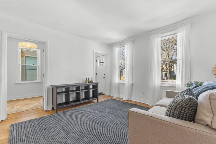 2742 S Greeley St, Milwaukee, WI 53207 - #2