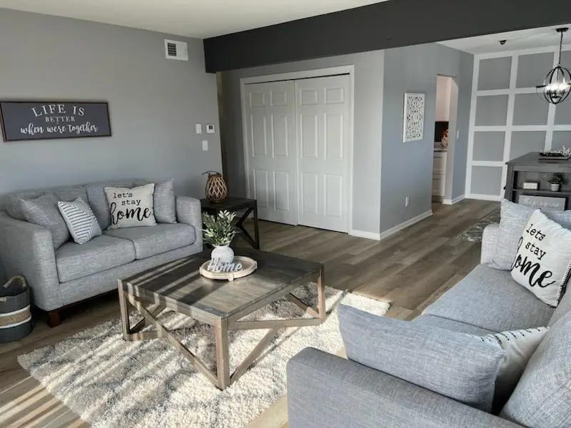 10620 N Ivy Ct, Mequon, WI 53092 - #1