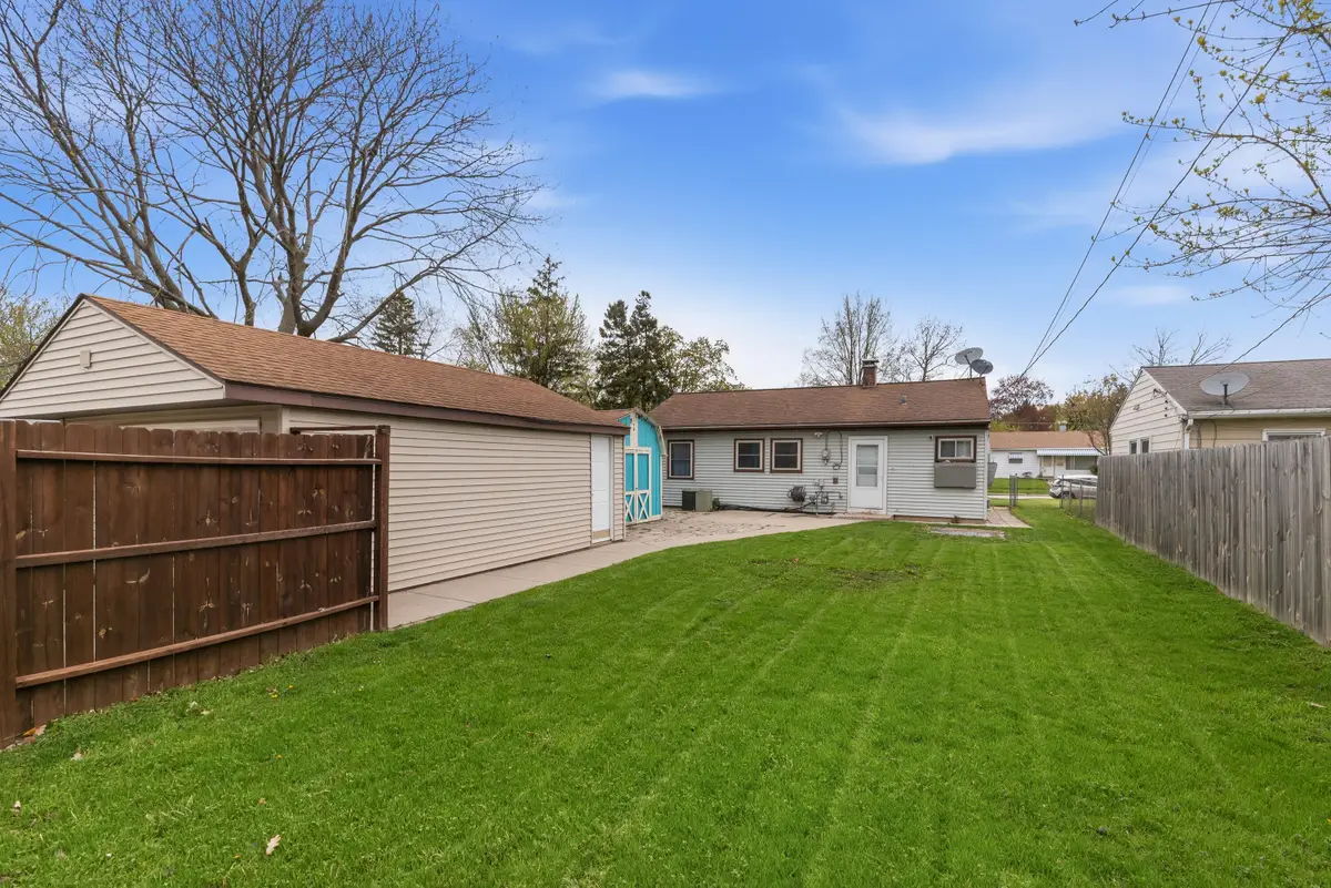 6419 W Verona Ct, Milwaukee, WI 53219 - #1