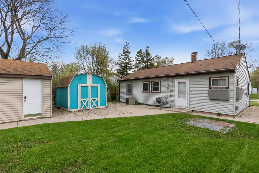 6419 W Verona Ct, Milwaukee, WI 53219 - #3