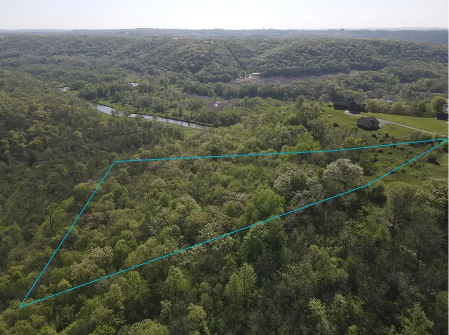 000 Skyview Ln, Eastman, WI 54626 - #2