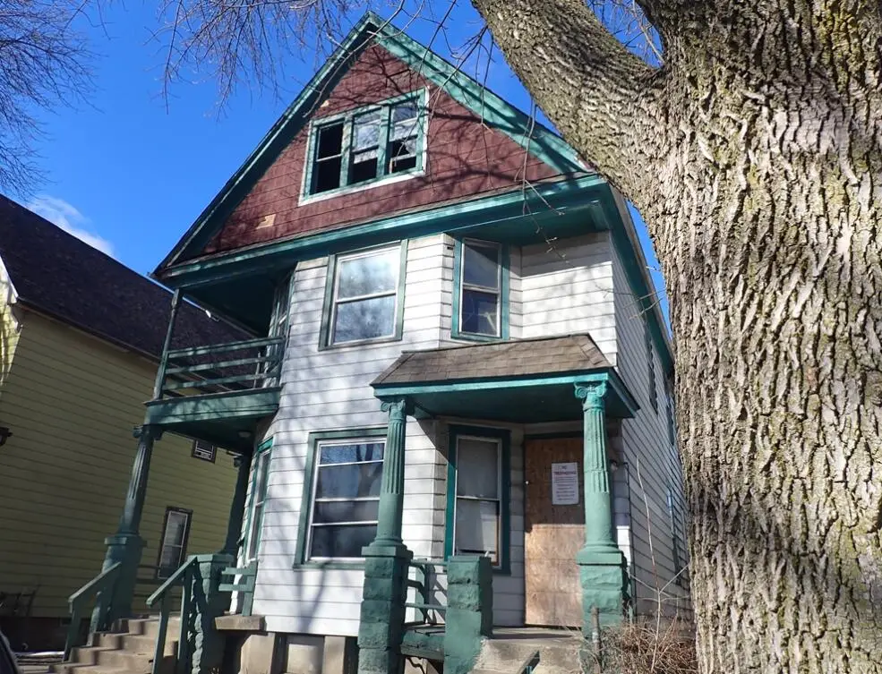 2429 N 17th St, Milwaukee, WI 53206 - #1