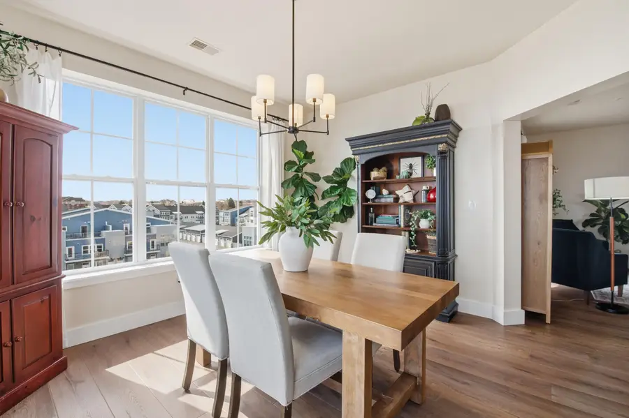 3930 S Lake Dr, Saint Francis, WI 53235 - #3