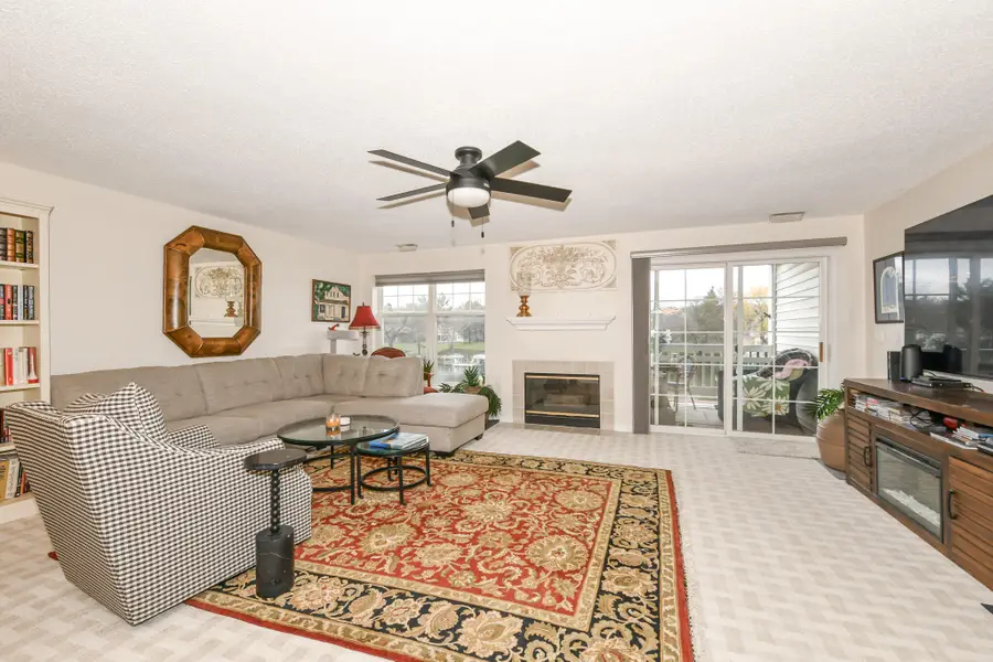 2237 Landings Ln, Delavan, WI 53115 - #3