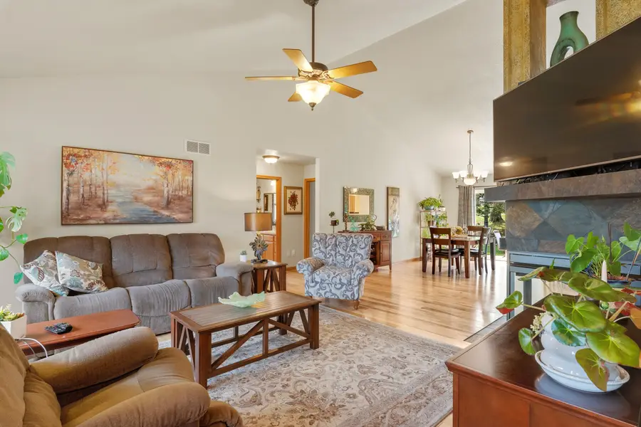 2947 South Gate Dr, Hartford, WI 53027 - #3