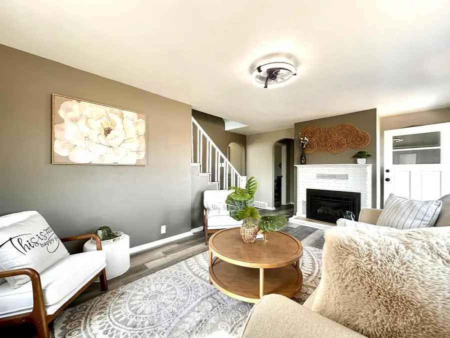 1112 N Fancher Rd, Mount Pleasant, WI 53406 - #2