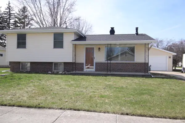1717 Jackson St, New Holstein, WI 53061