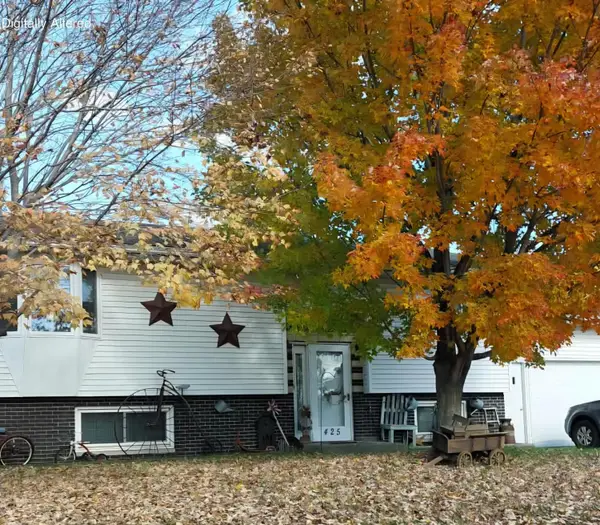 425 Church St, Holmen, WI 54636