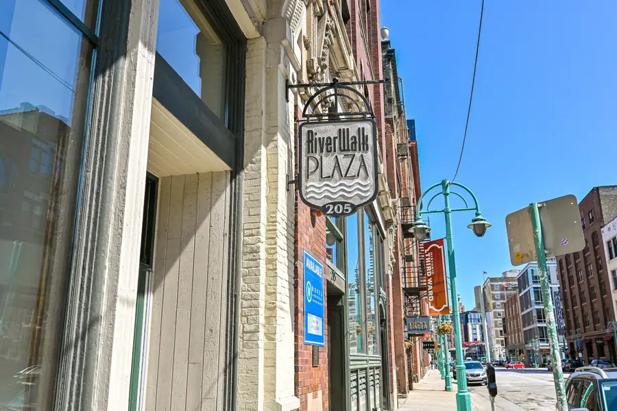 205 N Water St, Milwaukee, WI 53202 - #2