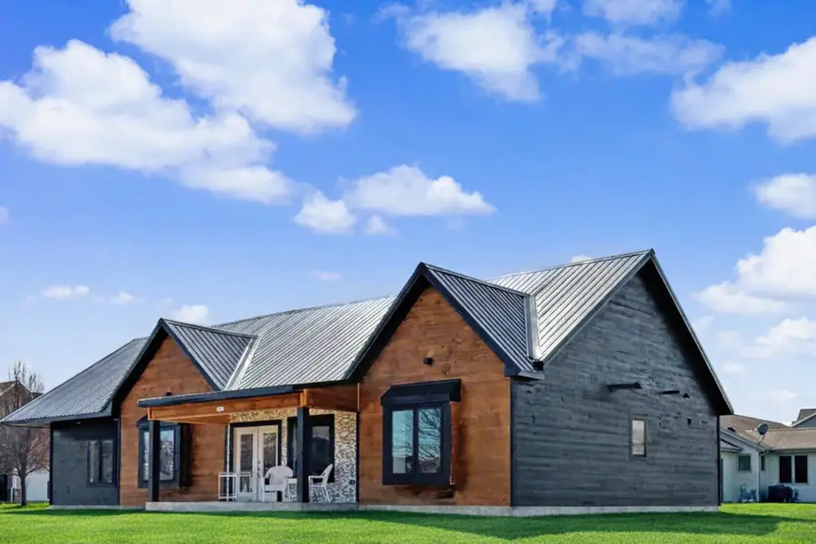 1401 Devon Rd, Burlington, WI 53105 - #2