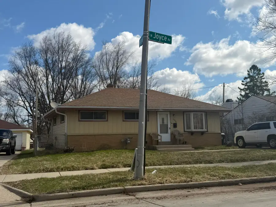 6330 N Joyce Ave, Milwaukee, WI 53225 - #3