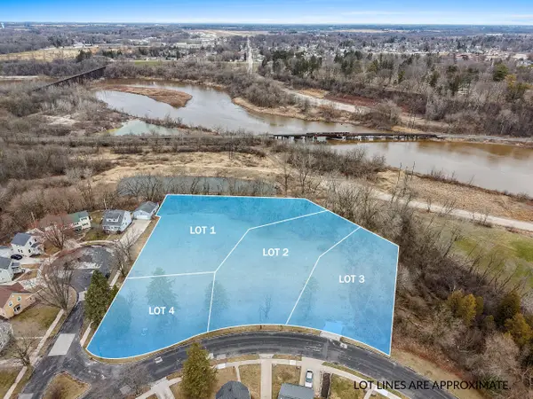 Lt3 Riverview Dr, Manitowoc, WI 54220