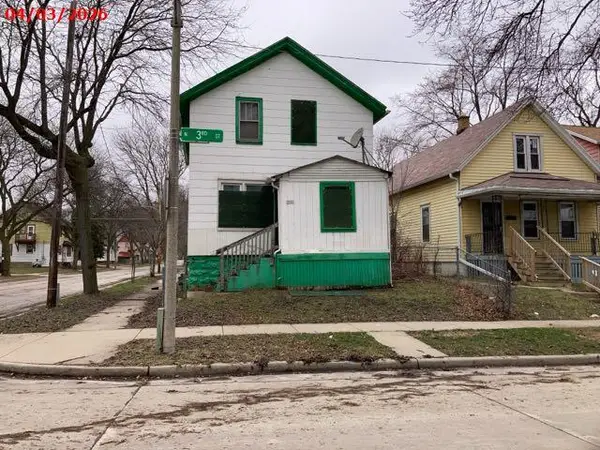 3901 N 3rd St, Milwaukee, WI 53212